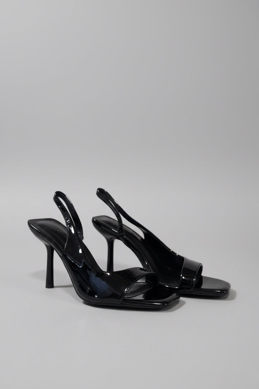 Zapatilla Negra